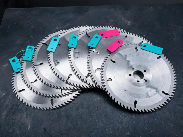 Circular saw blades for woodworking